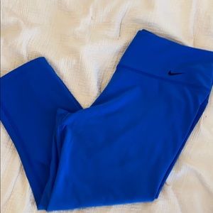 Nike crop leggings